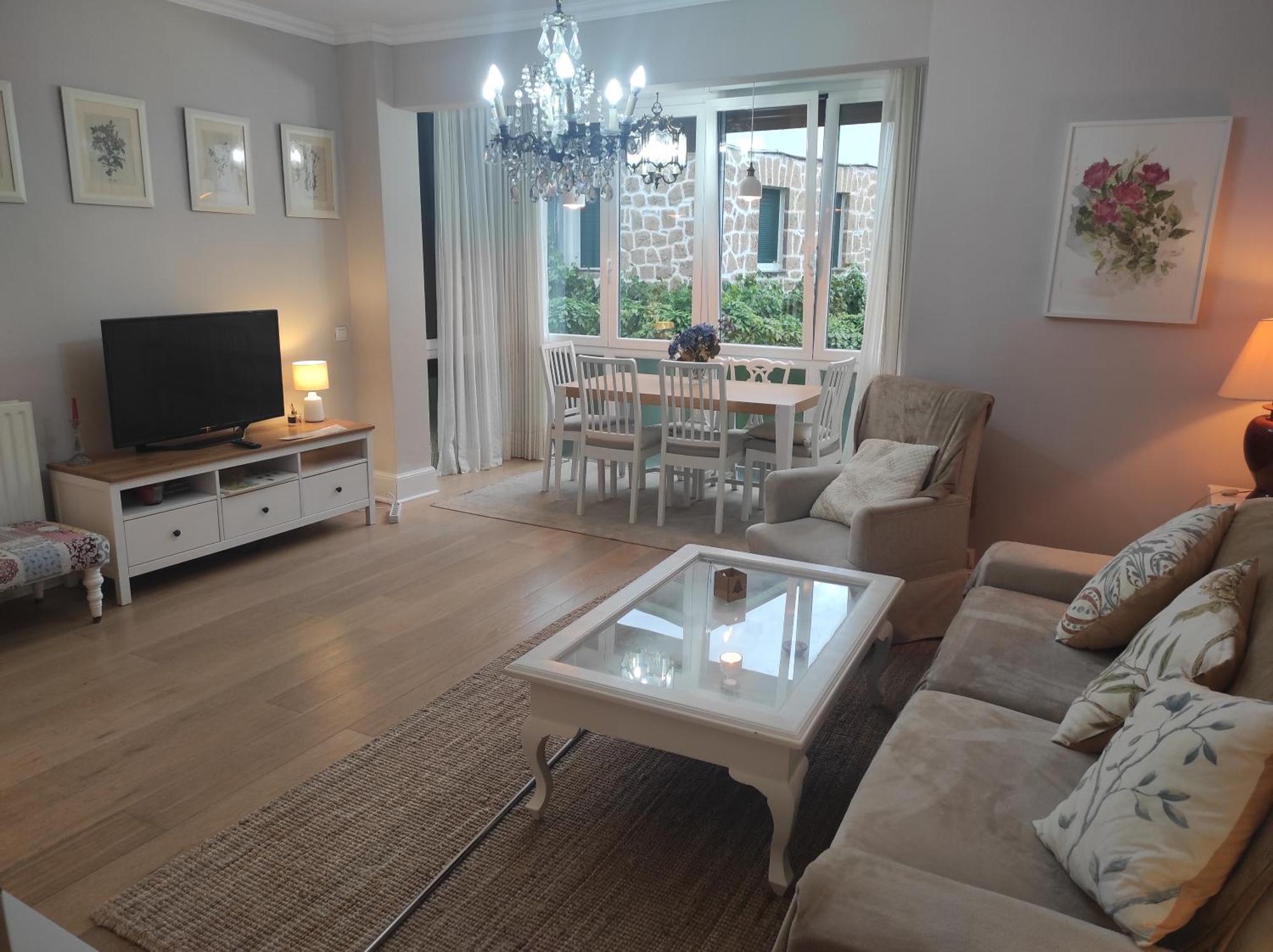 Acogedor Piso De 3 Habitaciones Cerca Del Metro Getxo Eksteriør billede